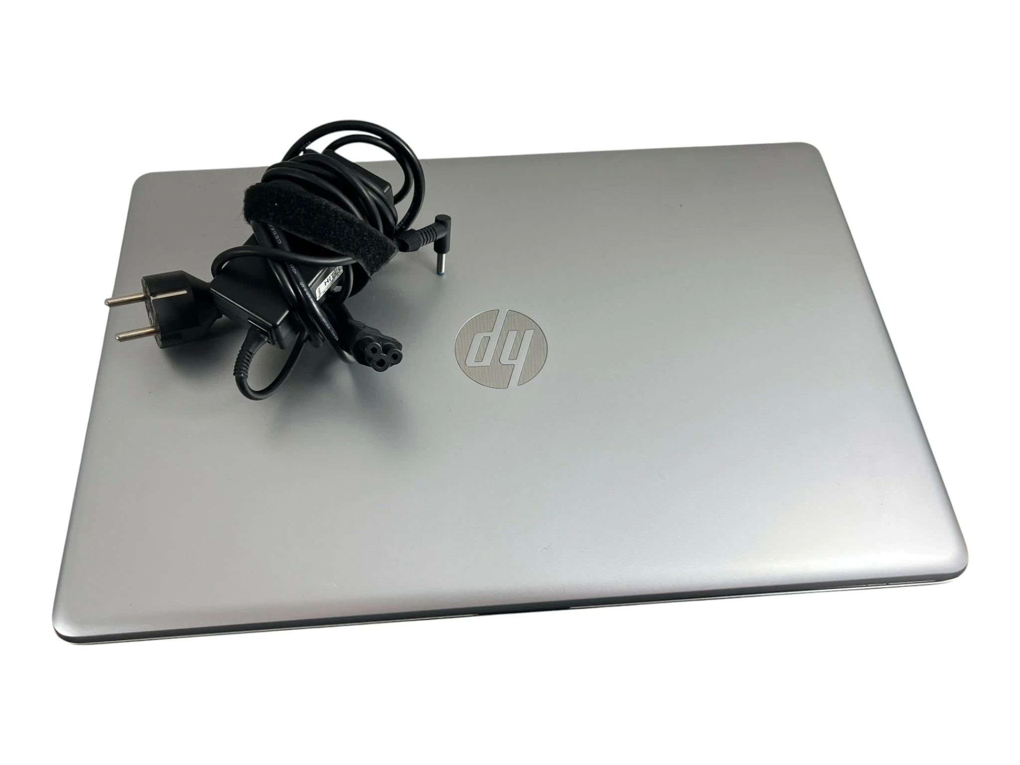 laptop-hp-17-ny3053cl-przekatna-ekranu-1730