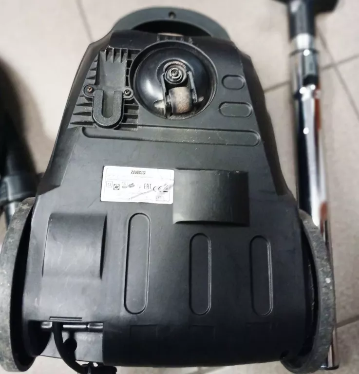 odkurzacz-zanussi-zan-2410-el-karton-kolor-dominujacy-129357-3