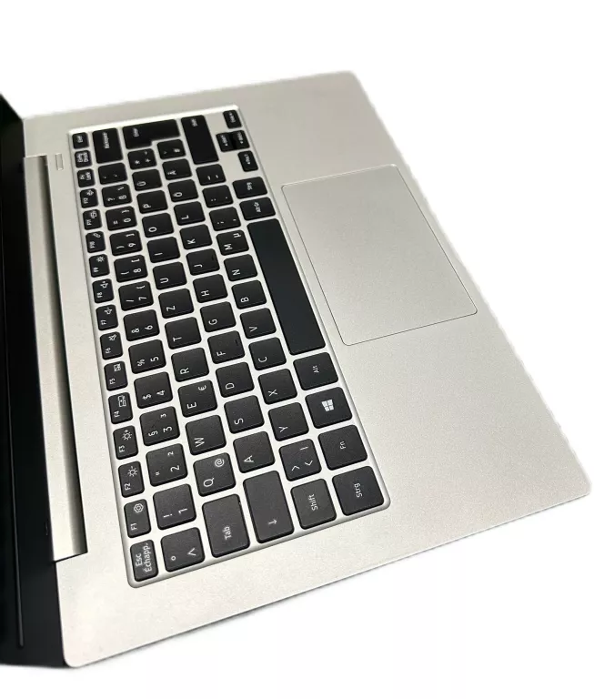laptop-samsung-galaxy-book-go-lte-qwertz-zasilacz-seria-procesora-4366-988071