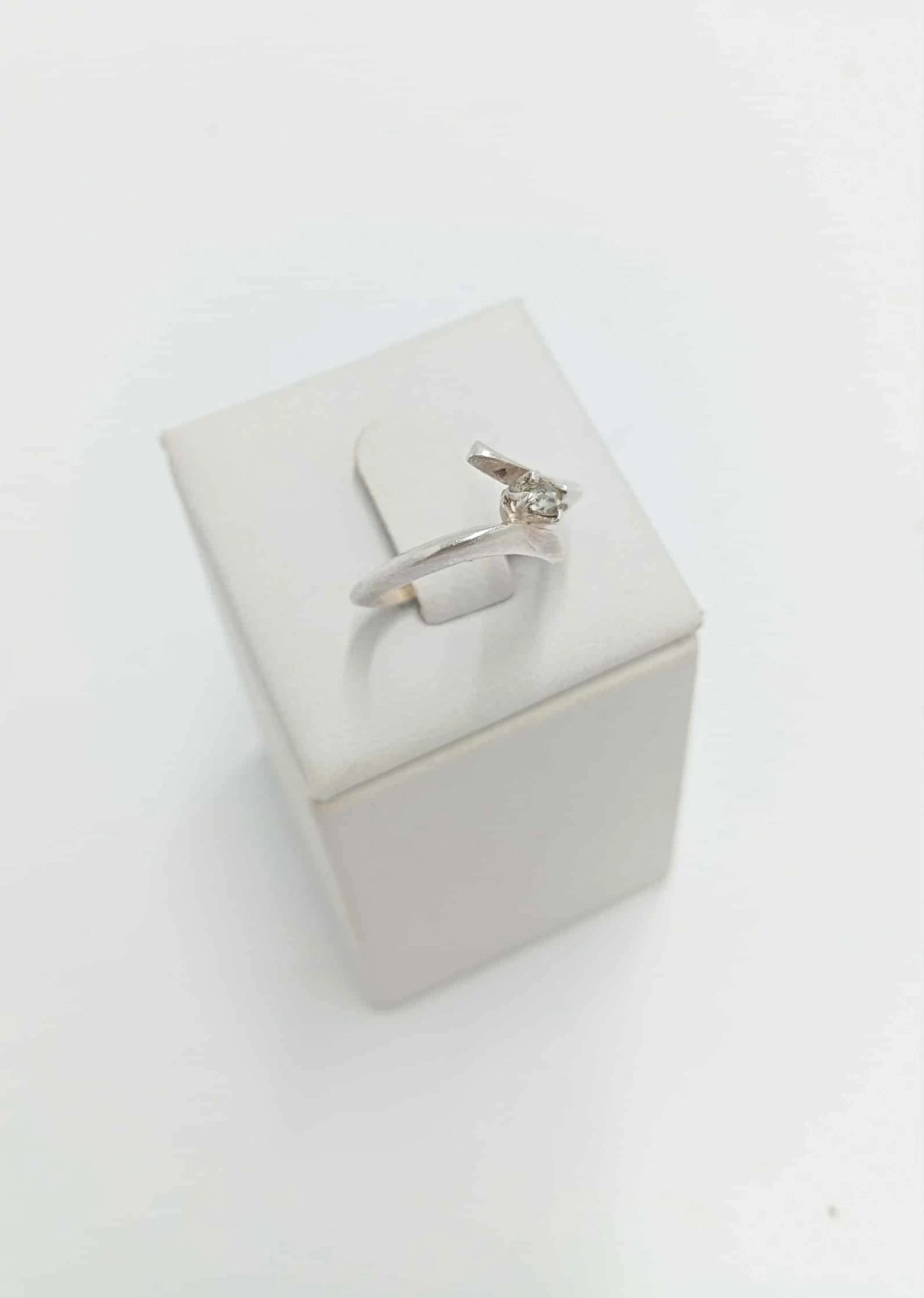 srebrny-pierscionek-p925-kamien-17088-4194304