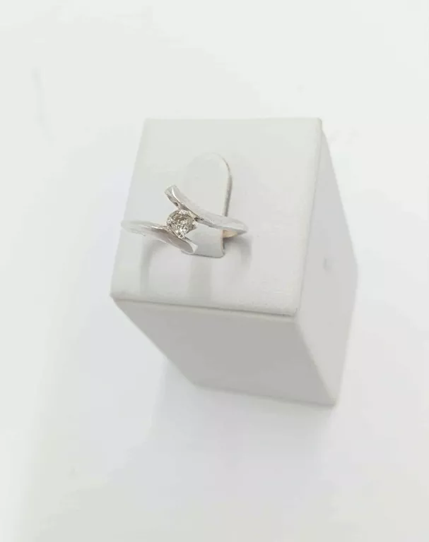 srebrny-pierscionek-p925-brzozowa-86-bydgoszcz