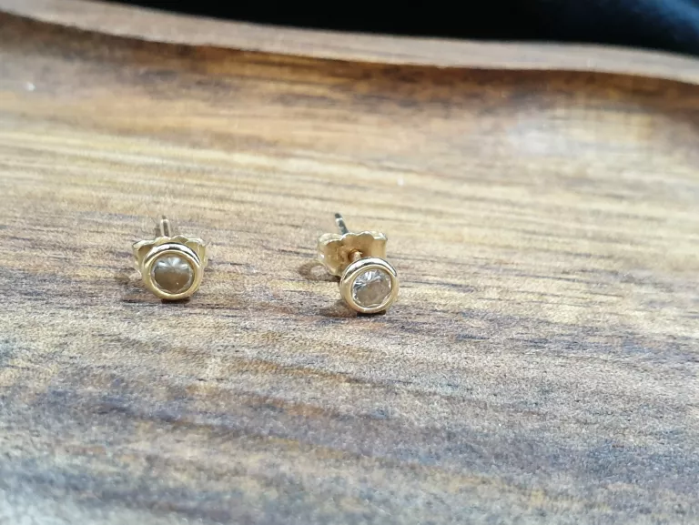 ZŁOTE  KOLCZYKI 333P/0,69G