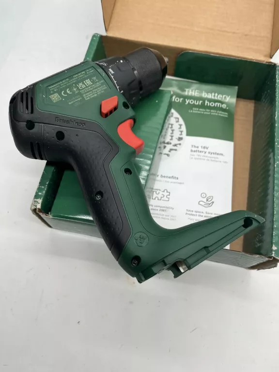 WKRĘTARKA BOSCH UNIVERSAL DRILL 18V W PUDEŁKU