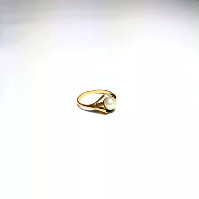 PIĘKNY ZŁOTY PIERŚCIONEK  P:585 W:2,84G R:14