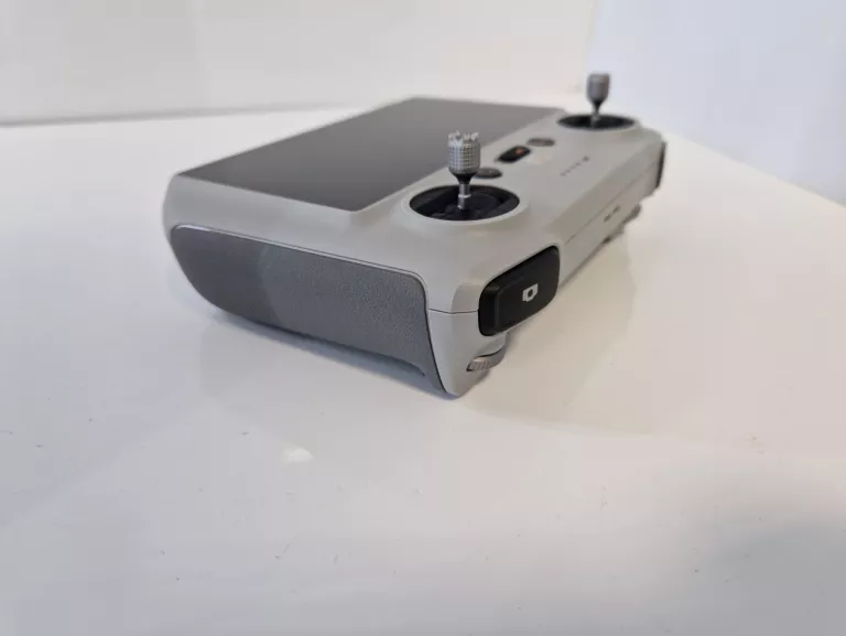 KONTROLER DJI RC APARATURA STERUJĄCA DO MINI MAVIC 3 PRO RM330