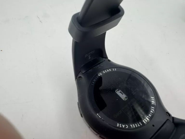 smartwatch-samsung-galaxy-gear-s2-classicpudelko-kolor-249512-1647413