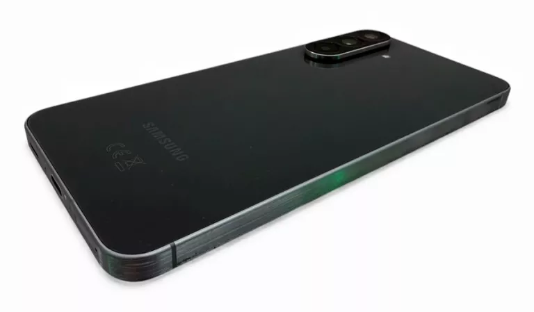 TELEFON SAMSUNG GALAXY A56 5G 8 GB / 256 GB + GWARANCJA + UBEZPIECZENIE !