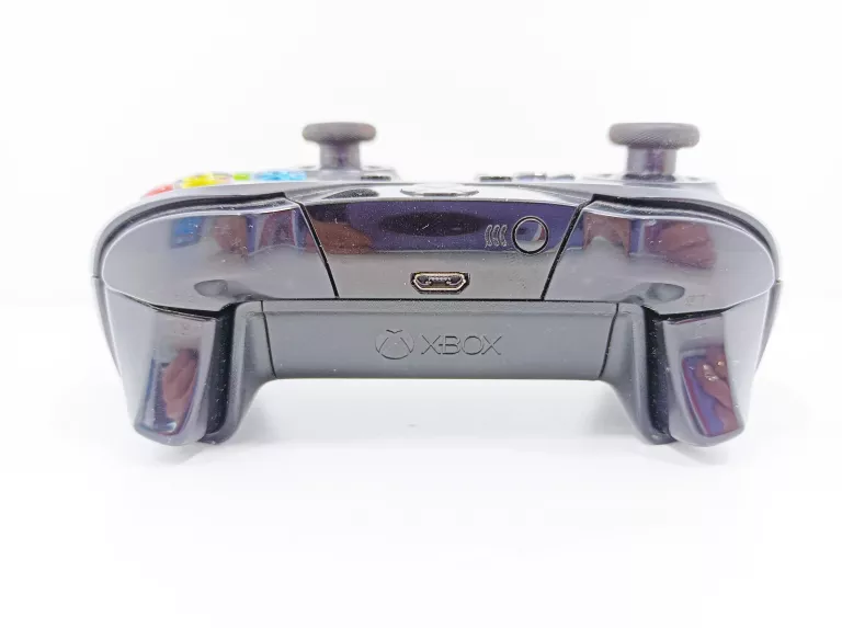 KONSOLA  XBOX ONE 1540 500GB ZASILACZ+ PAD