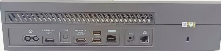 KONSOLA  XBOX ONE 1540 500GB ZASILACZ+ PAD