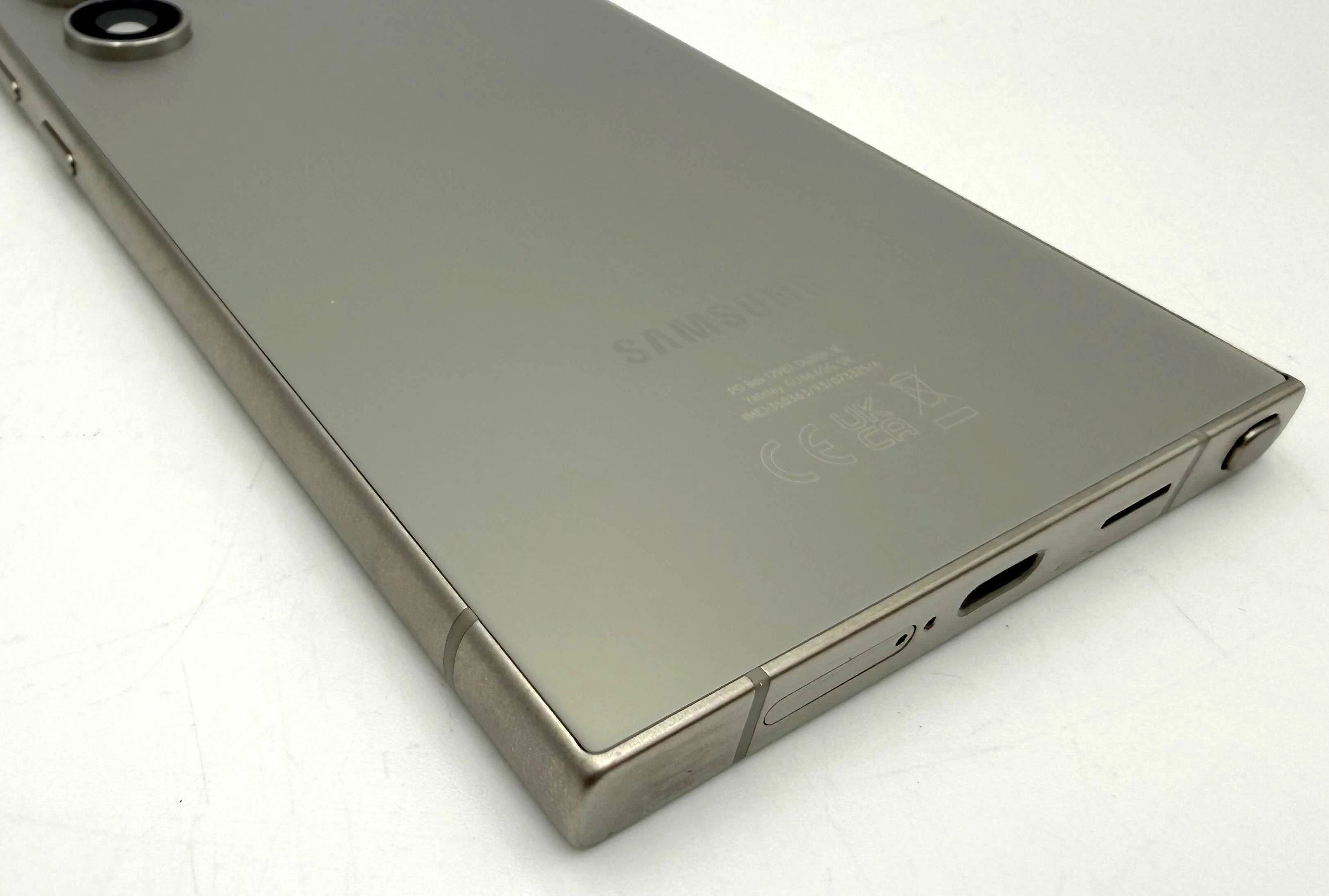 telefon-samsung-galaxy-s24-ultra-12256gb-opis-wbudowana-pamiec-202869-214185