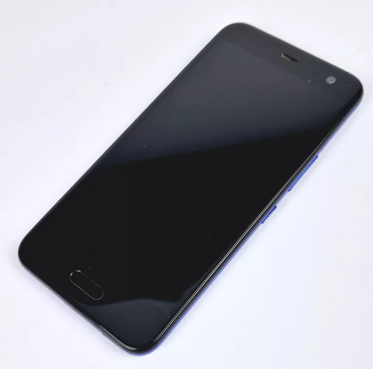 telefon-htc-u11-life-3-gb-32gb-przekatna-ekranu-520