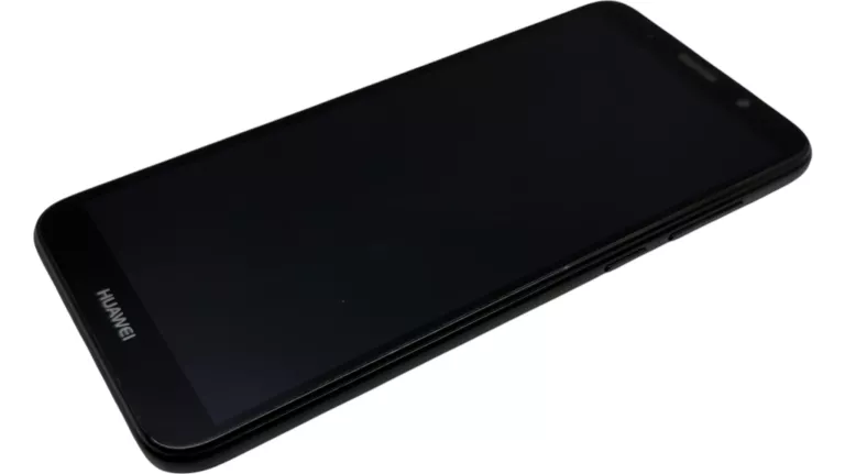 SMARTFON HUAWEI Y5 2018 1 GB / 8 GB 4G (LTE) CZARNY