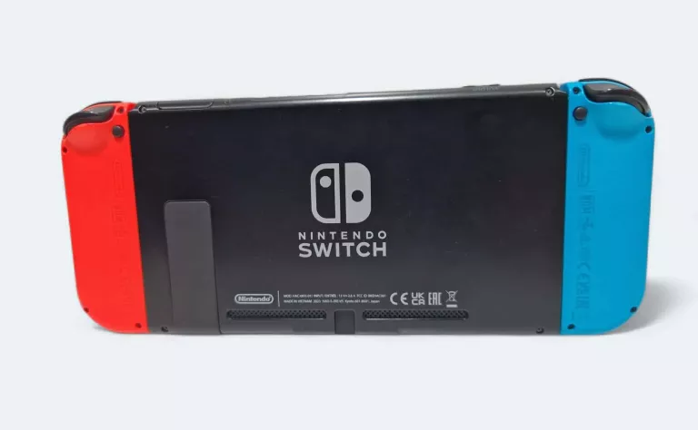 KONSOLA NINTENDO SWITCH HAC-001 + ETUI KOMPLET