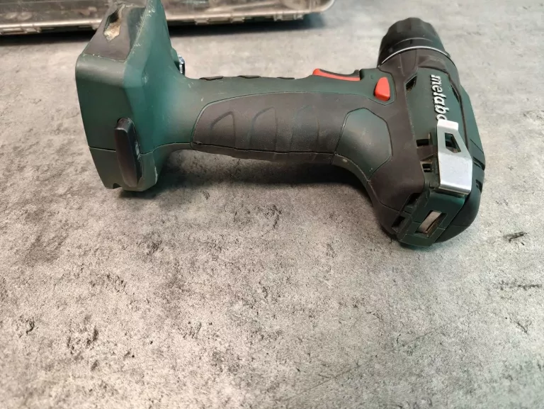 WRKĘTARKA METABO BS 18 W WALIZCE ŁADOWARKA AKU 2AH