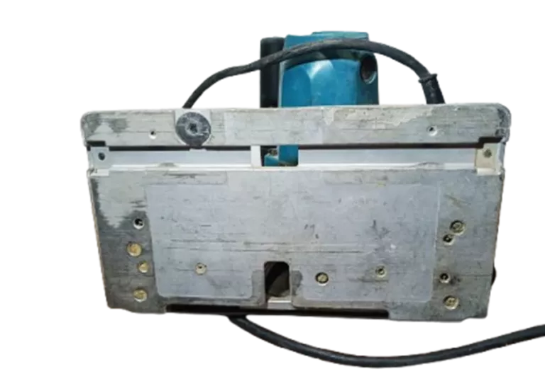 ZAGŁĘBIARKA MAKITA SP6000 / 2011R