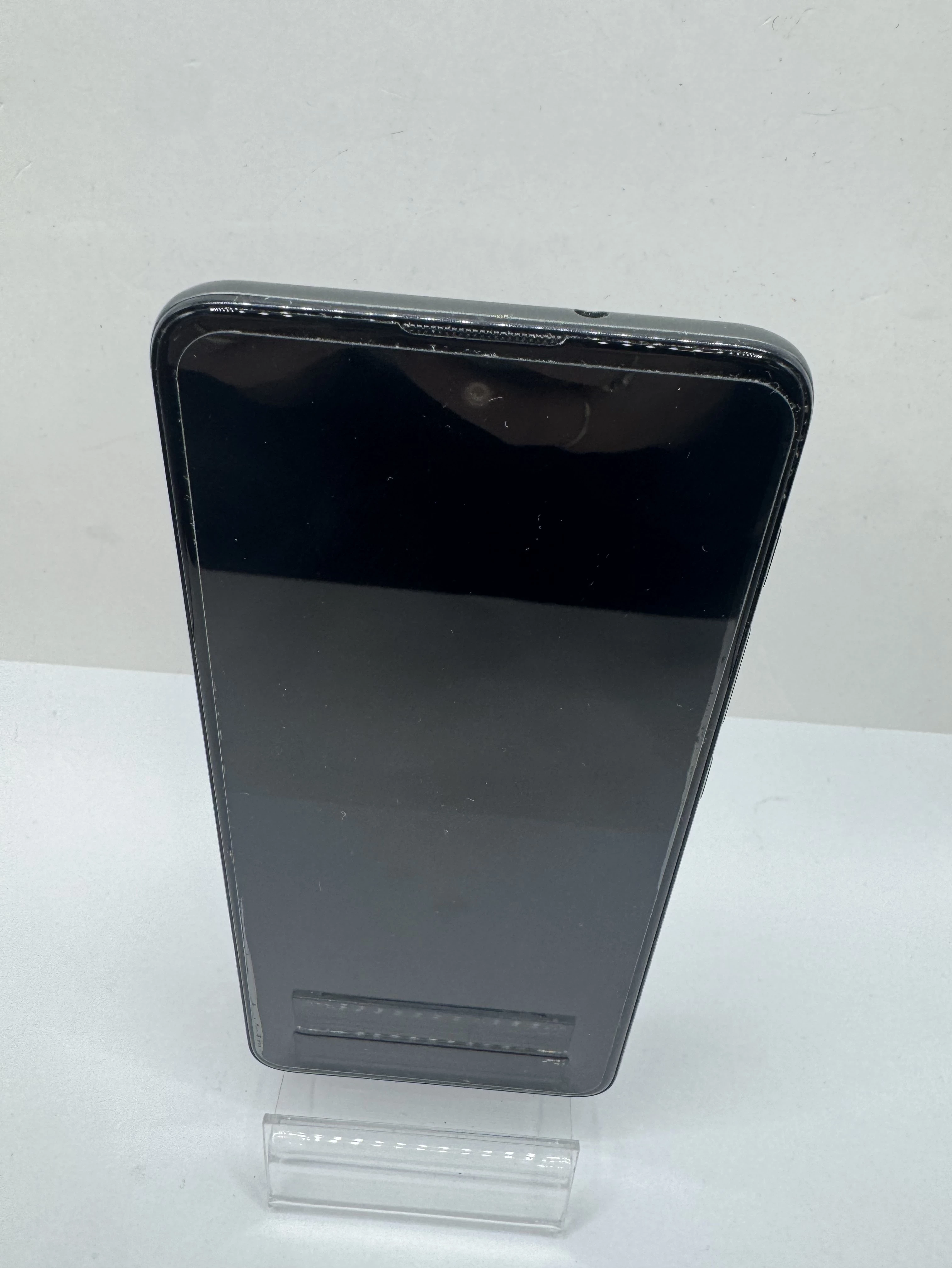 telefon-motorola-moto-e40-sam-464-gb-stan-11323-2