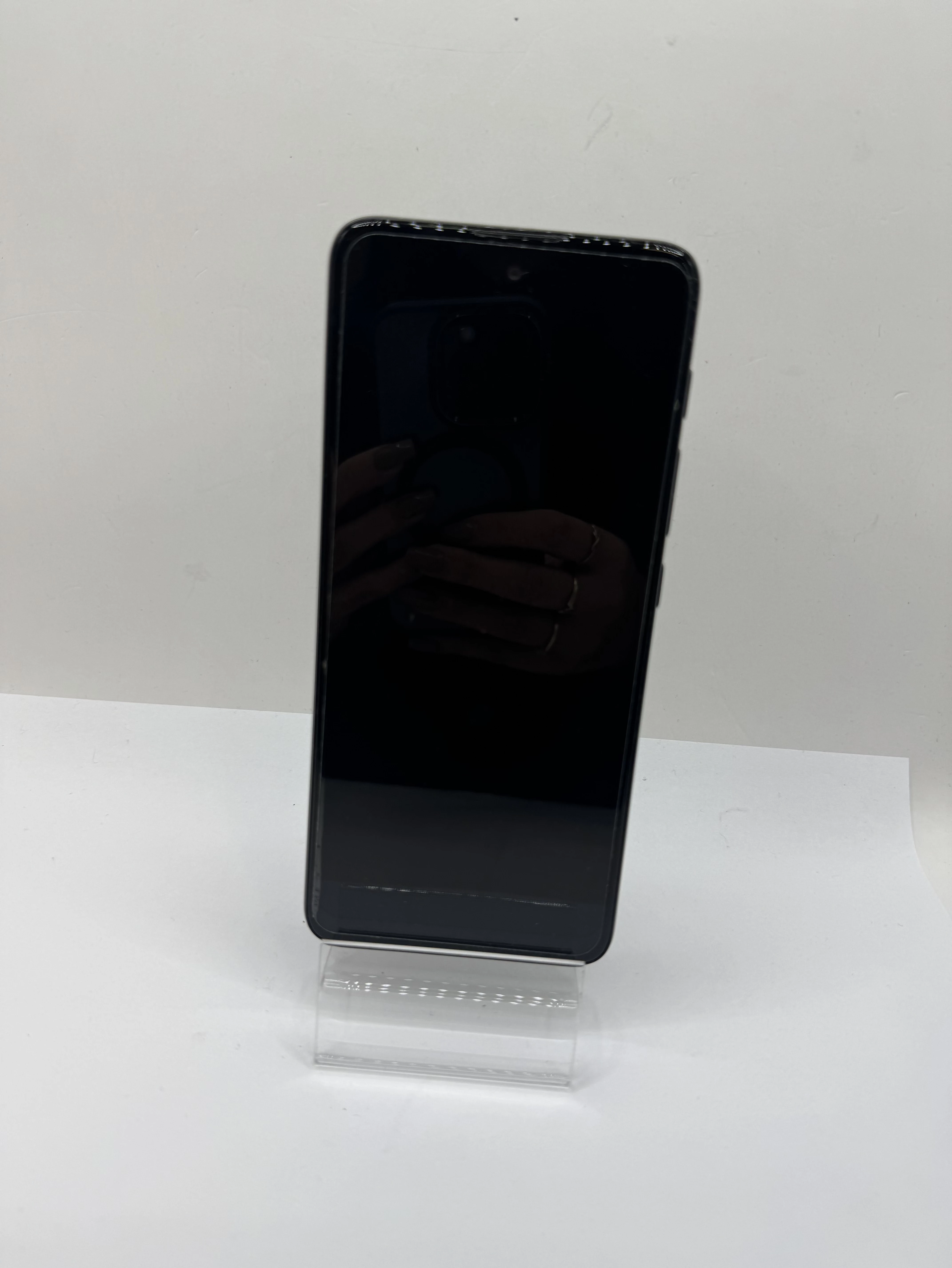 telefon-motorola-moto-e40-sam-464-gb-ean-gtin-840023220135