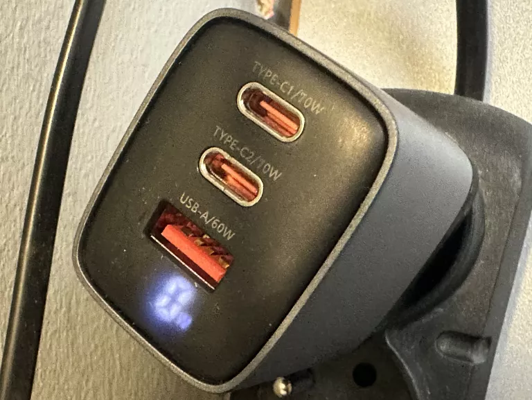 ŁADOWARKA SIECIOWA UNIWERSALNA FORCELL GAN3 70W 2X USB-C USB LCD PD QC4.0