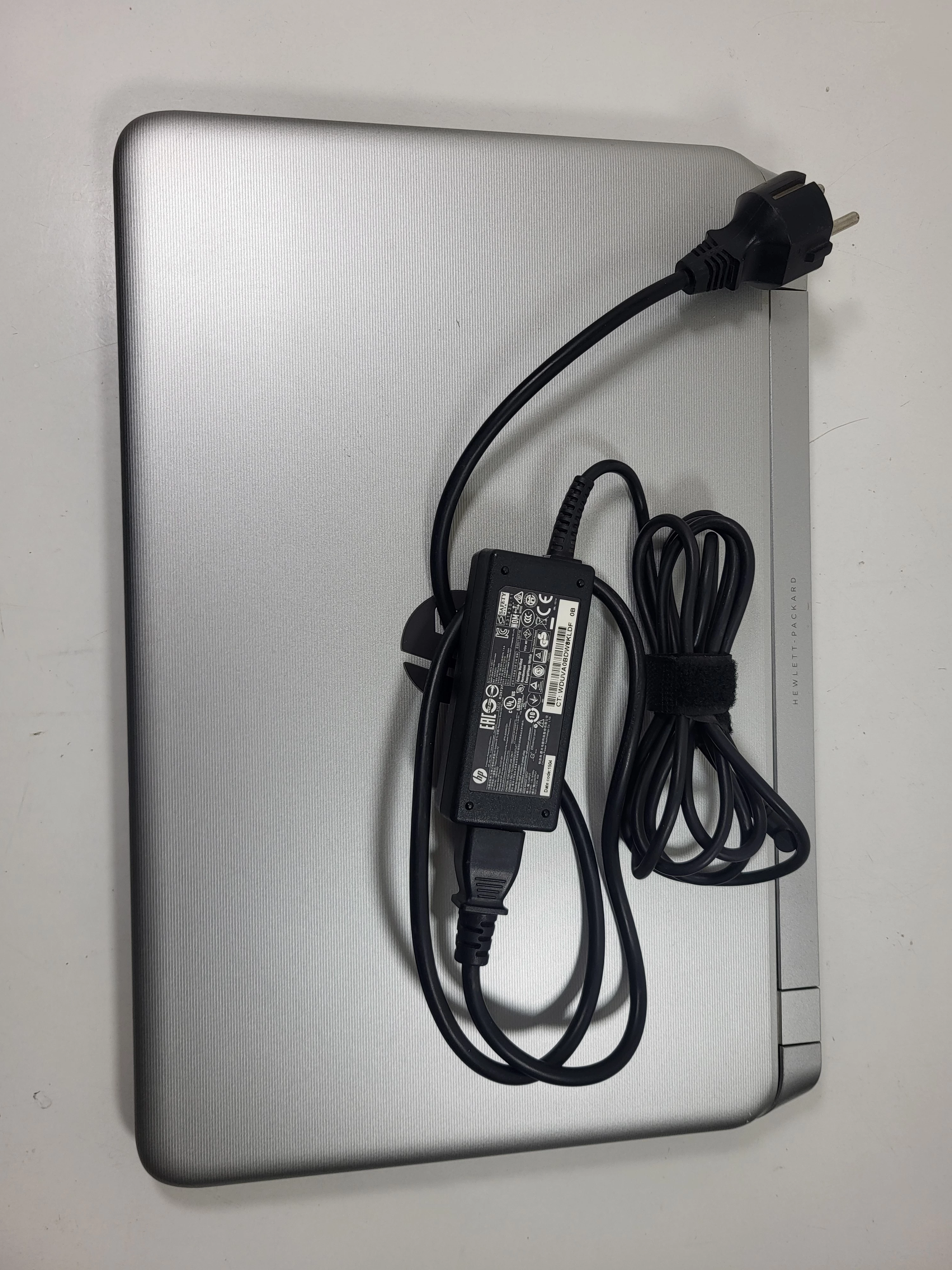 laptop-hp-pavilion-15-p209nw-przekatna-ekranu-156