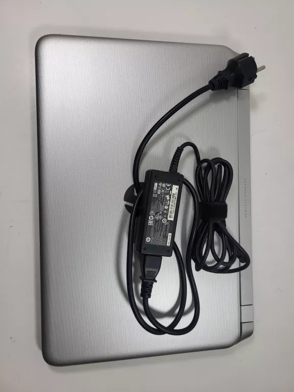 laptop-hp-pavilion-15-p209nw-przekatna-ekranu-156