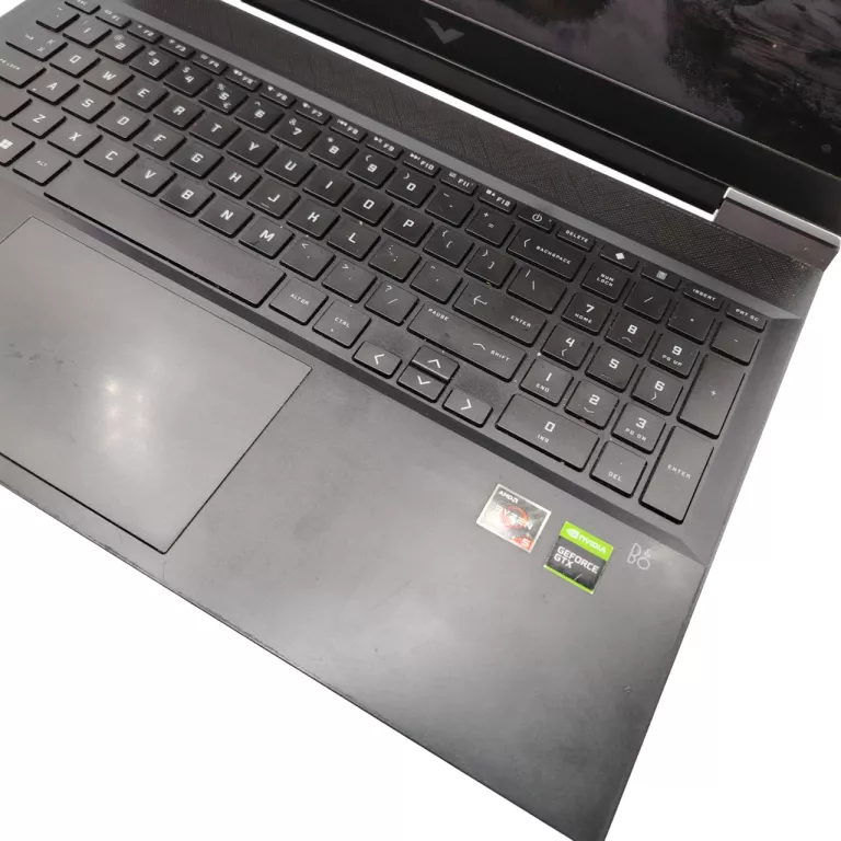 LAPTOP VICTUS AMD RYZEN 5 5600H 8/512