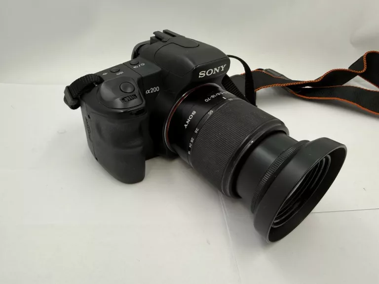 APARAT SONY ALFA A200 OBIEKTYW 18-70MM ŁADOWARKA