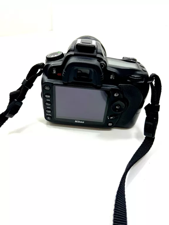 lustrzanka-nikon-d90-korpus-obiektyw-rozmiar-matrycy-206882-228774