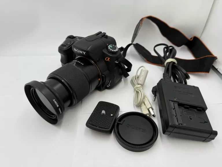 APARAT SONY ALFA A200 OBIEKTYW 18-70MM ŁADOWARKA