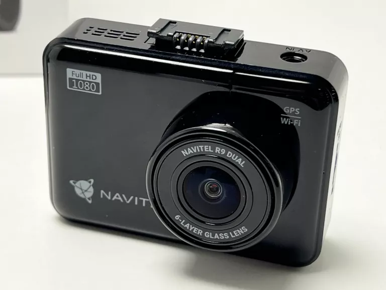 wideorejestrator-navitel-r9-dual-karta-pamieci-w-zestawie-129781-5