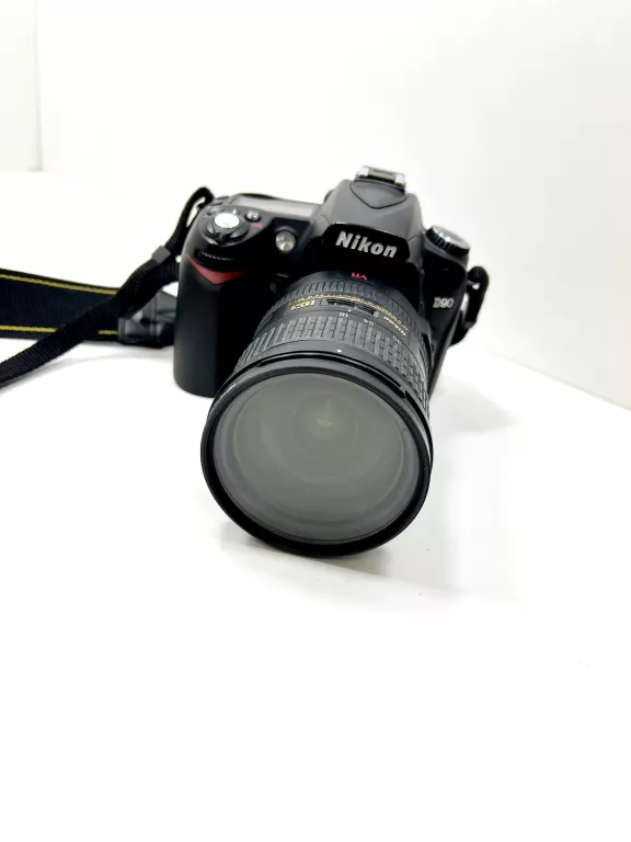 lustrzanka-nikon-d90-korpus-obiektyw-model-d90