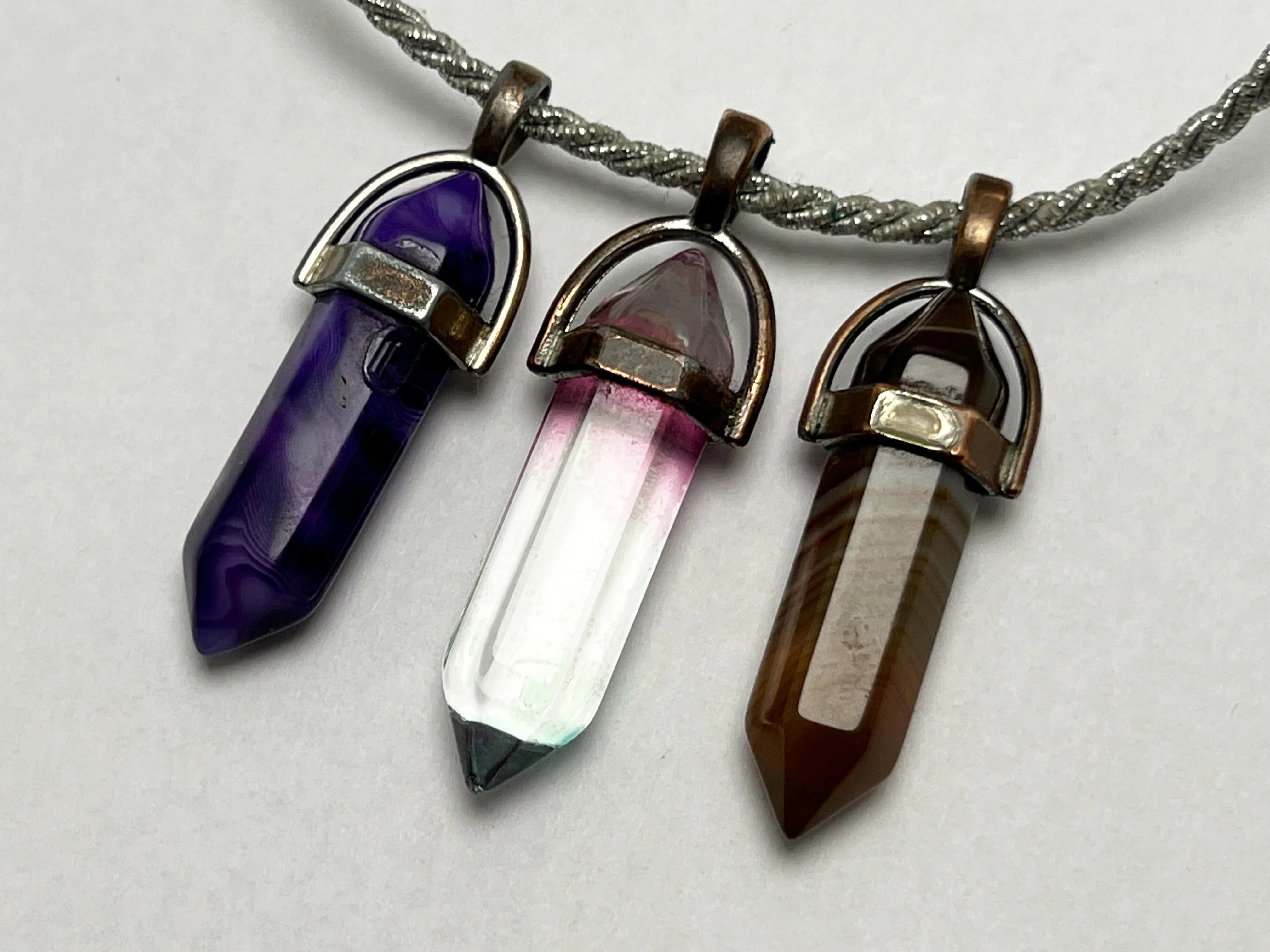 wisiorki-tygrysie-oko-ametyst-krysztal-material-15835-536870912