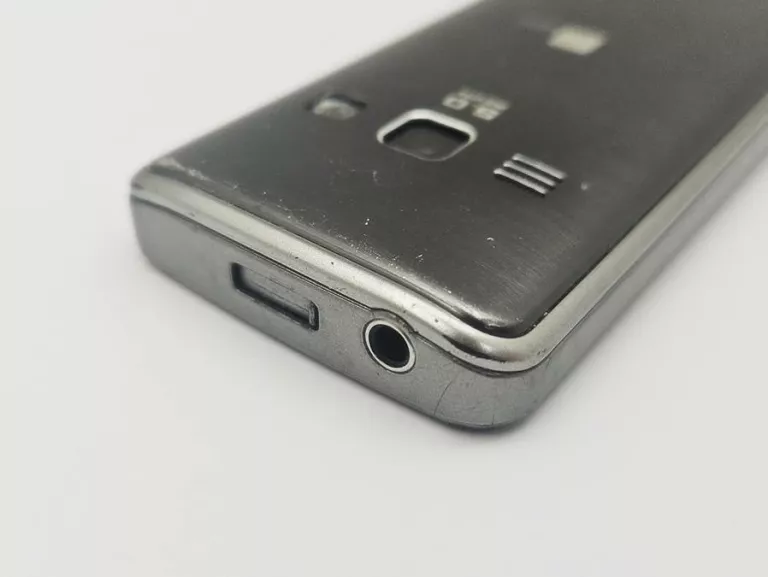 TELEFON SAMSUNG GT-S5610