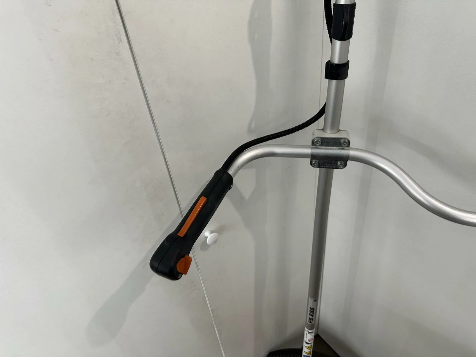 kosa-spalinowa-stihl-fs-235-papiery-zasilanie-209202-1769278