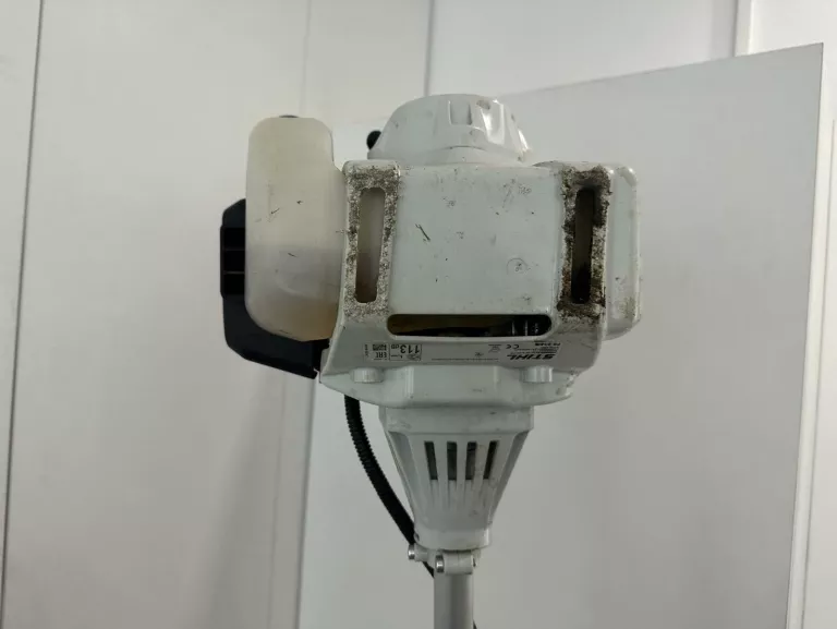 kosa-spalinowa-stihl-fs-235-papiery-moc-silnika-1550