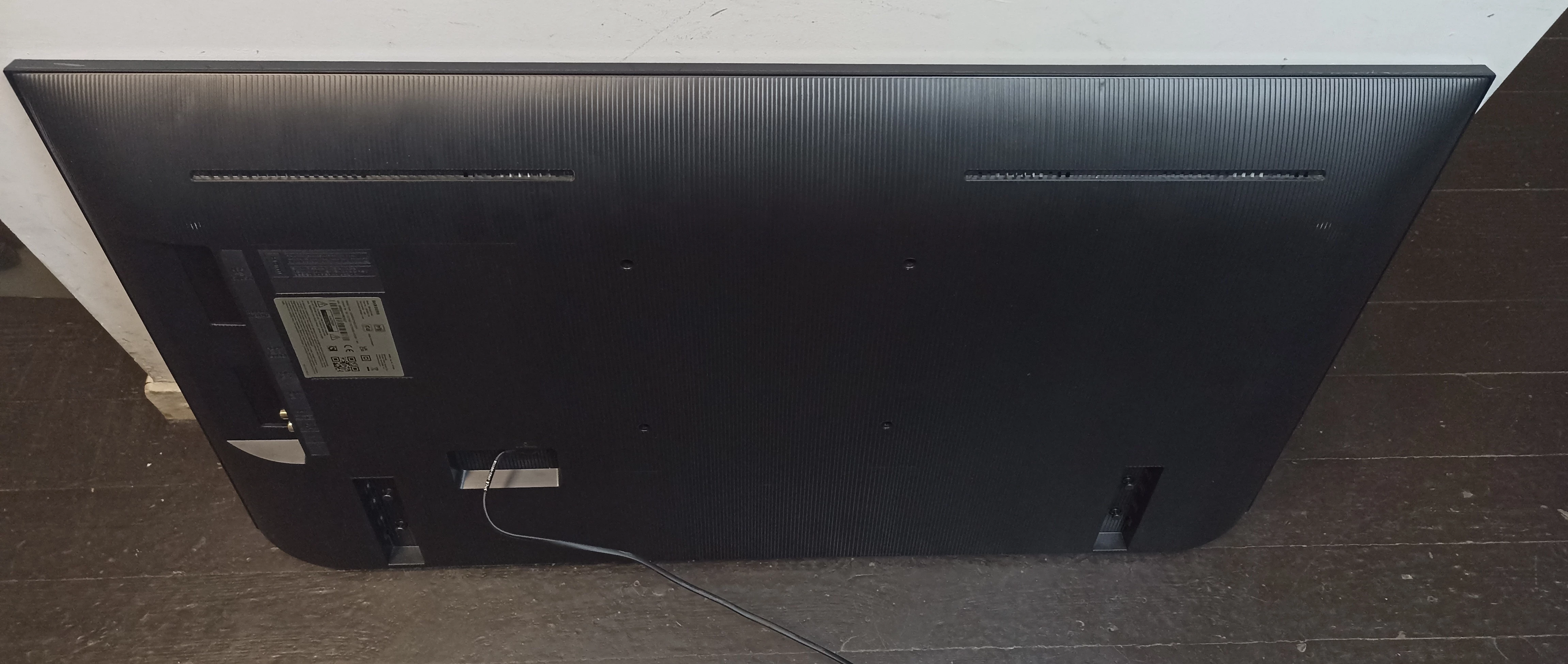 telewizor-samsung-crystal-uhd-du7100-43-przekatna-ekranu-cale-4300