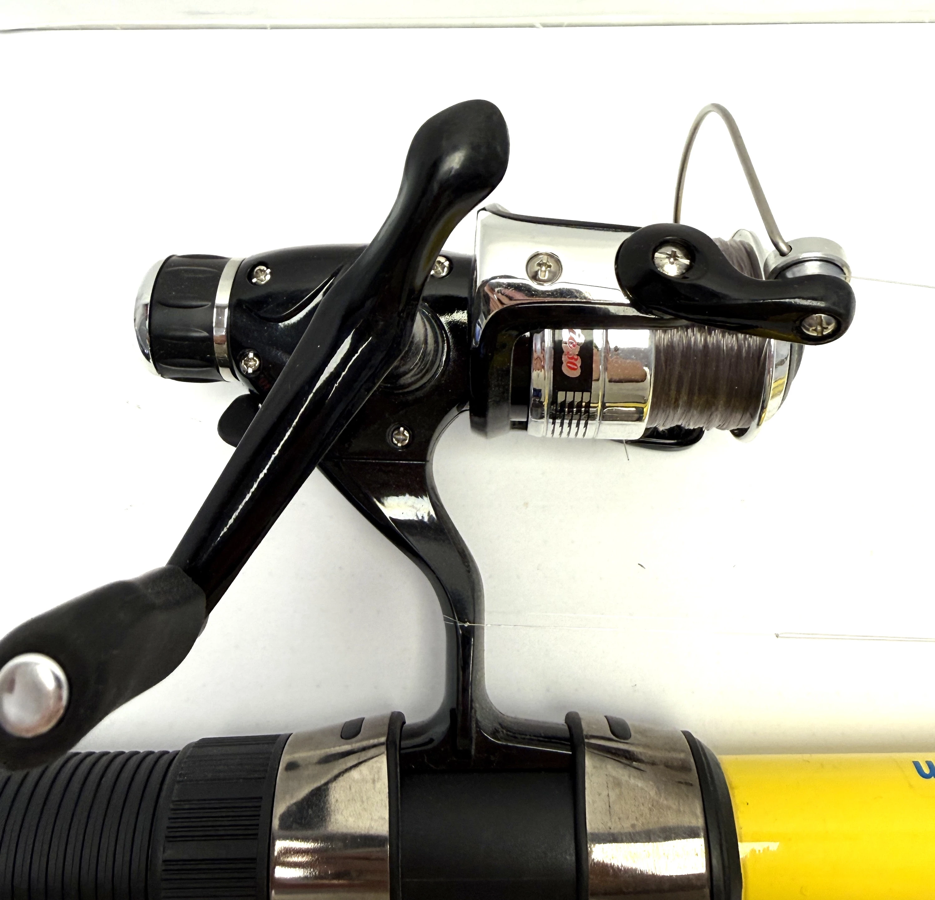 zestaw-wedkarski-z-dwoch-wedek-z-kolowrotkami-stan-11323-2