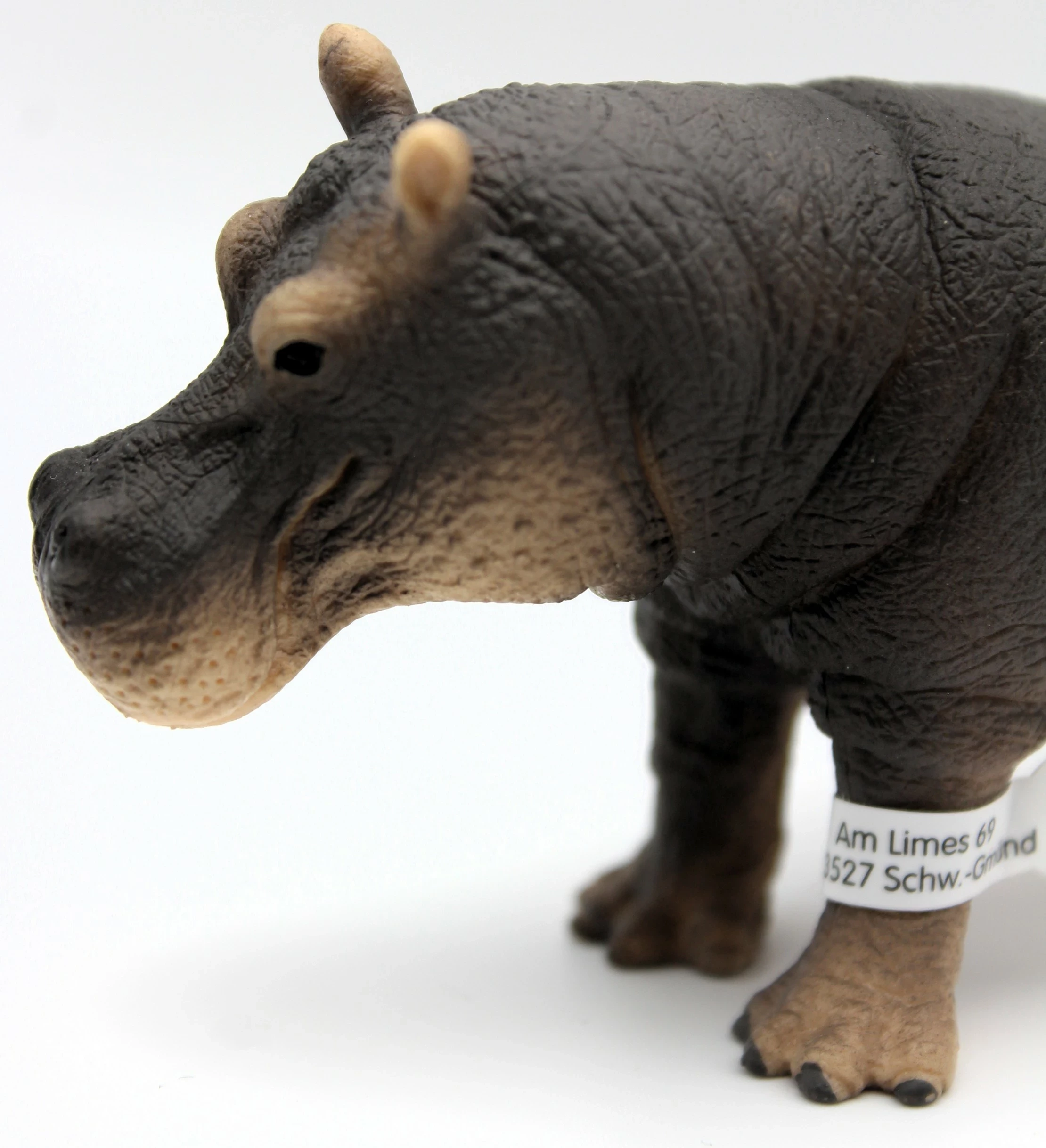realistyczna-figurka-hipopotama-schleich-14814-skala-125-wiek-dziecka-3475-45