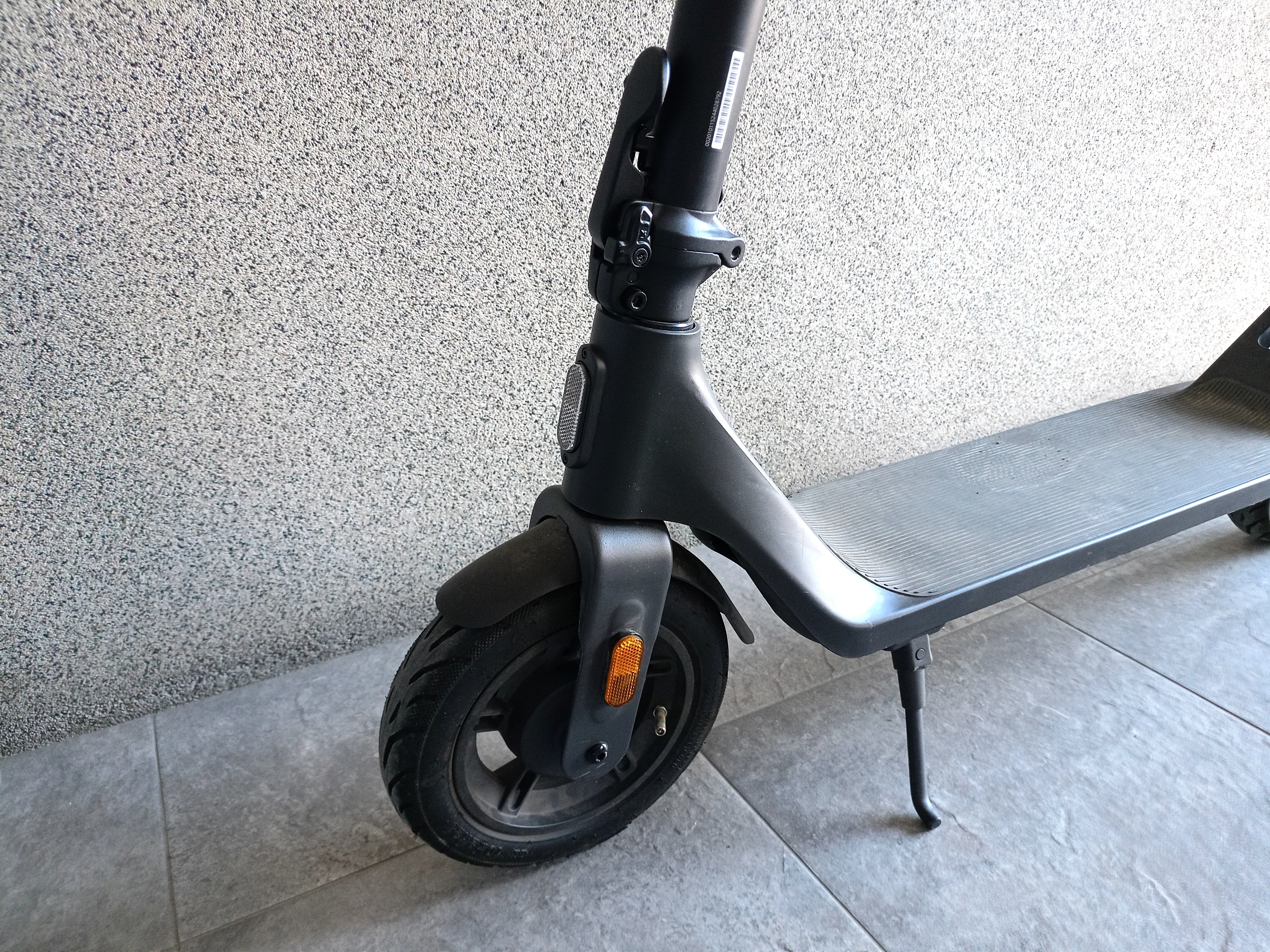 hulajnoga-elektryczna-xiaomi-scooter-4-lite-predkosc-maksymalna-100