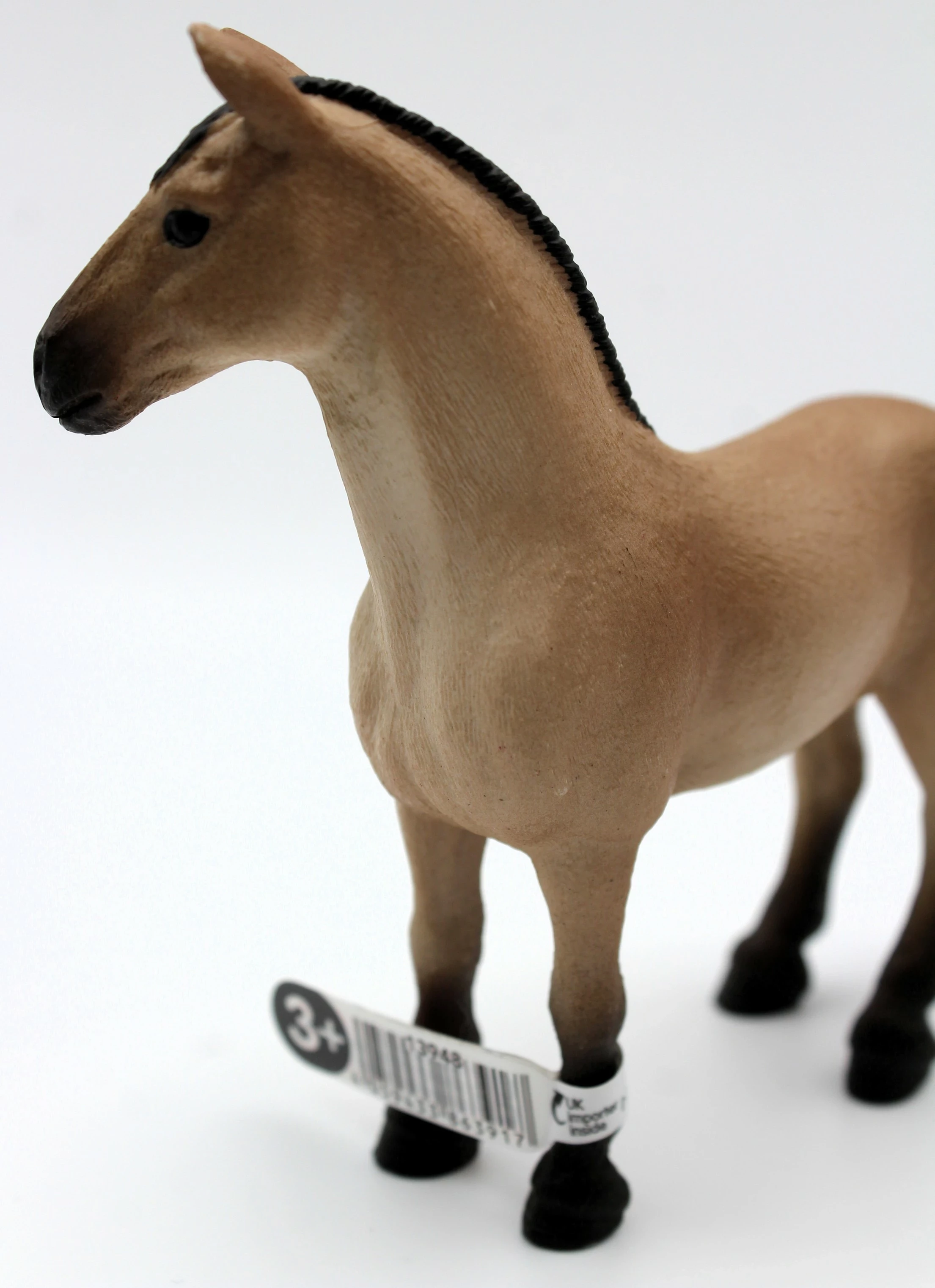 realistyczna-figurka-kon-klacz-schleich-14814-skala-121-marka-248811-1963935