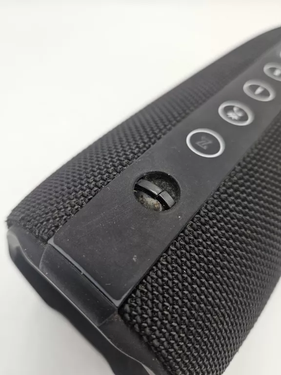 glosnik-mobilny-xmusic-bts800k-czarny-bluetooth-aux-radio-fm-funkcje-221089-2