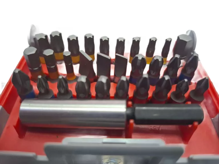 ZESTAW BITÓW PRECYZYJNYCH + UCHWYT MAGNETYCZNY 31EL