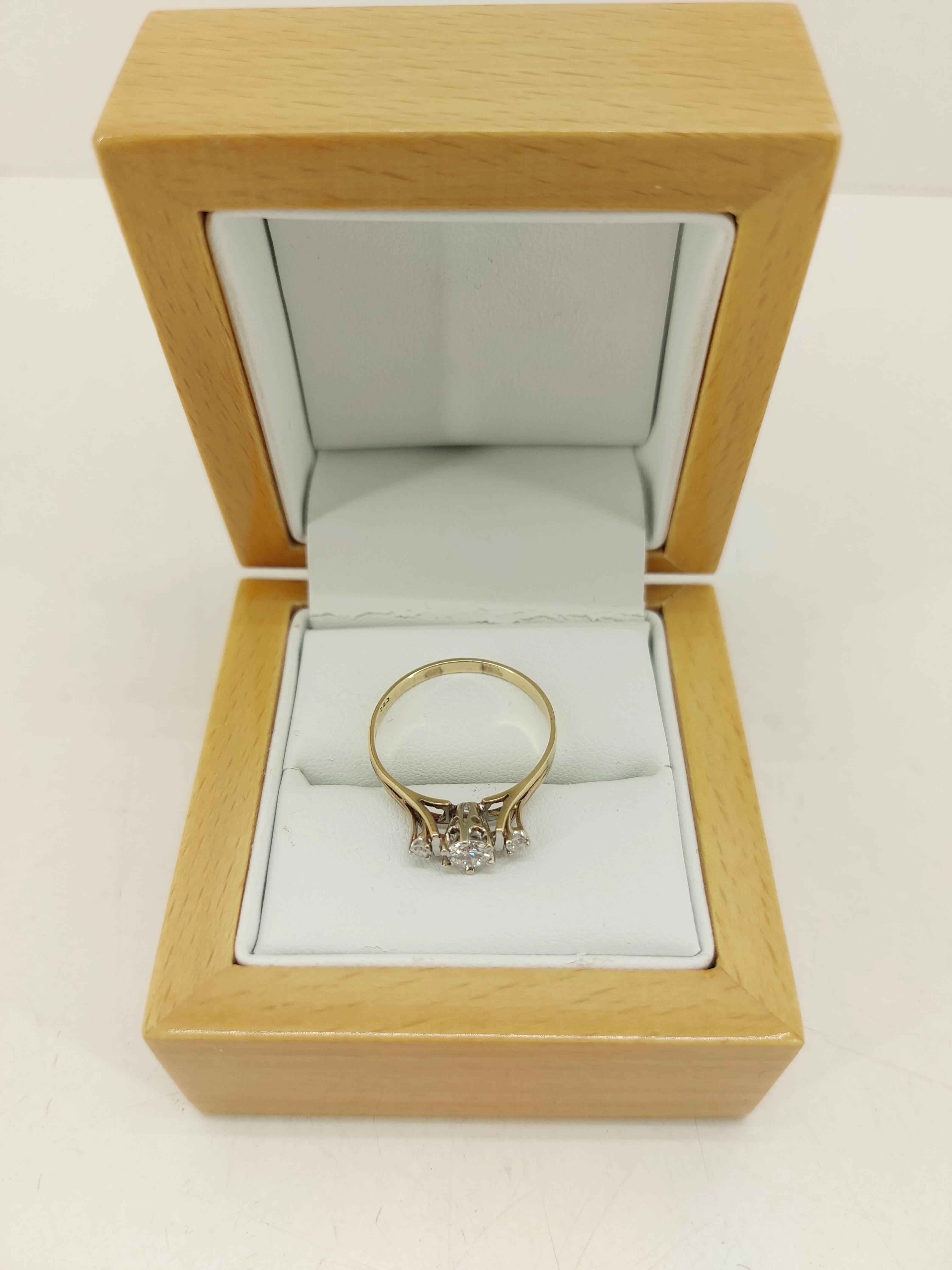 zloty-pierscionek-z-diamentami-585-043ct-228g-r18-wyprzedaz-rodzaj-2205-2