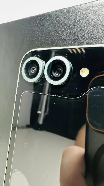 TELEFON SAMSUNG GALAXY Z FLIP6 5G 12/256GB MIĘTOWY FABRYCZNY WARTO OKAZJA