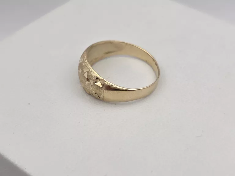 ZŁOTY PIERŚCIONEK - 585 14K R.19 3,55G