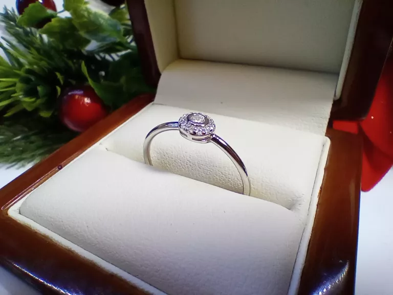 ZJAWISKOWY SREBRNY PIERŚCIONEK  1,26 G 925