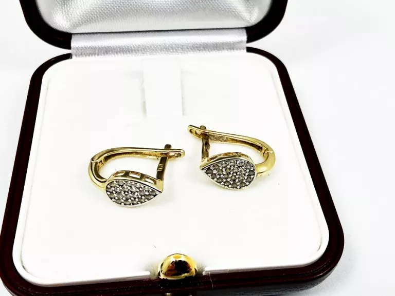 ZŁOTE KOLCZYKI P585 Z CYRKONIAMI, ZAPIĘCIE ANGIELSKIE, WAGA: 2,04