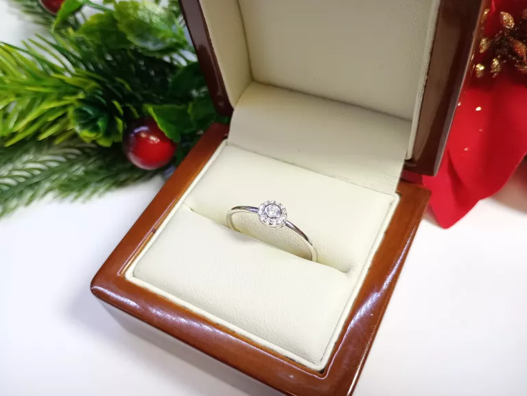 ZJAWISKOWY SREBRNY PIERŚCIONEK  1,26 G 925