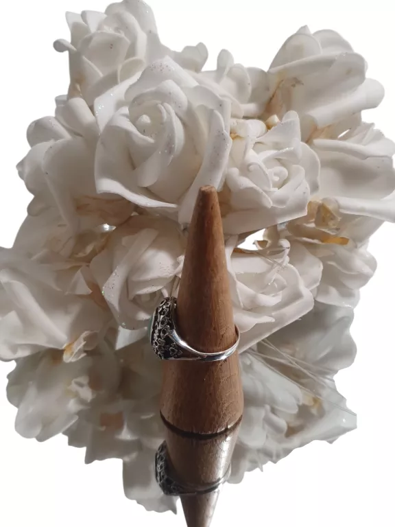 PIĘKNY SREBNY  PIERŚCIEŃ 4,95 G 925