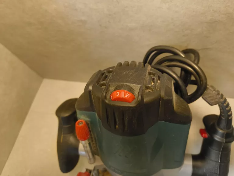 FREZARKA GÓRNOWRZECIONOWA PARKSIDE POF 1200 A1