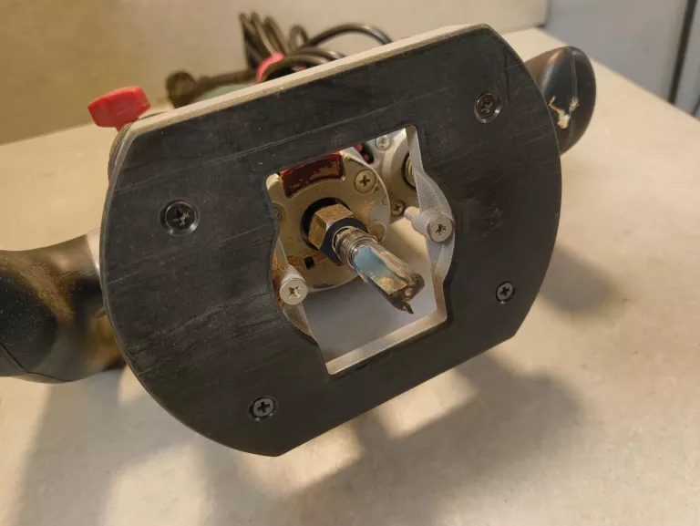 FREZARKA GÓRNOWRZECIONOWA PARKSIDE POF 1200 A1